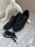 Zwarte sneakers met lint veters. Maat 37. Nieuw!, Verzenden, Zwart, Nieuw, Sneakers of Gympen