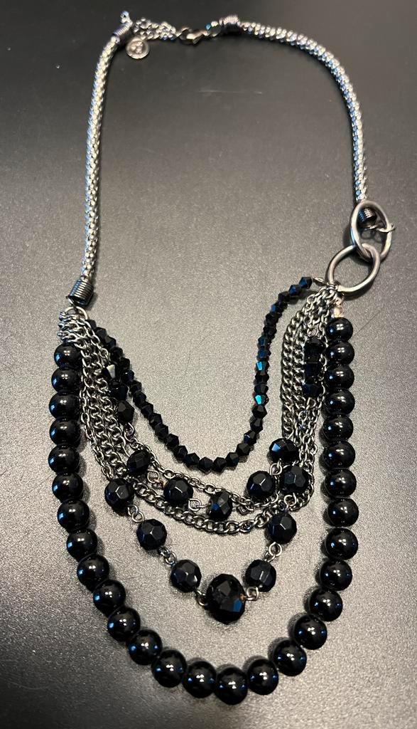 Vintage Franse antraciet kleur ketting met zwarte kralen, Sieraden, Tassen en Uiterlijk, Kettingen, Zo goed als nieuw, Overige materialen