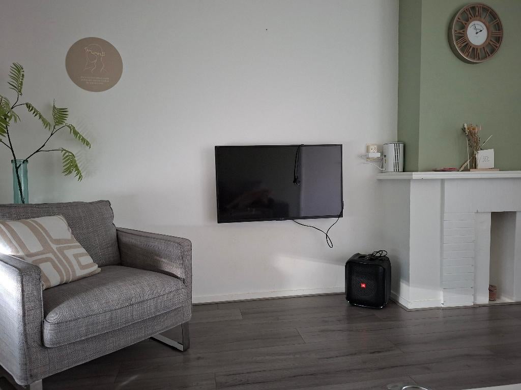 Sharp SmartTV 4K 40 inch, Ophalen, 50 Hz, Zo goed als nieuw, 100 cm of meer