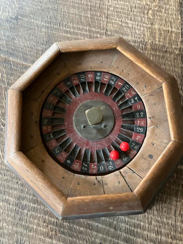 Handgemaakte Roulette Wiel, Antiek en Kunst, Antiek | Overige Antiek, Ophalen of Verzenden