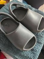Adidas Yeezy Slide Maat 23, Kinderen en Baby's, Adidas, Schoentjes, Jongetje of Meisje, Ophalen of Verzenden