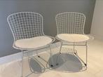 Witte metalen draadstaal stoelen, Twee, Metaal, Wit, Zo goed als nieuw