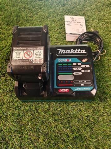 Makita 40 volt accu en lader beschikbaar voor biedingen