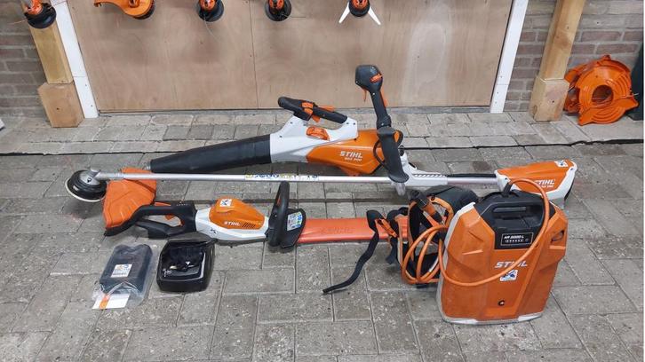 Set Stihl Accu machines BGA200 FSA130 HSA94T AR2000L, Tuin en Terras, Hand-tuingereedschap, Gebruikt, Ophalen