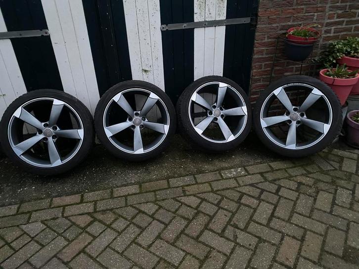 Audi rotor 19 inch wielset et35, Auto-onderdelen, Banden en Velgen, Banden en Velgen, Winterbanden, 19 inch, Personenwagen, Gebruikt