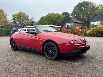 Alfa Romeo Spider 2.0 Twin Spark 16V 1996 Rood beschikbaar voor biedingen