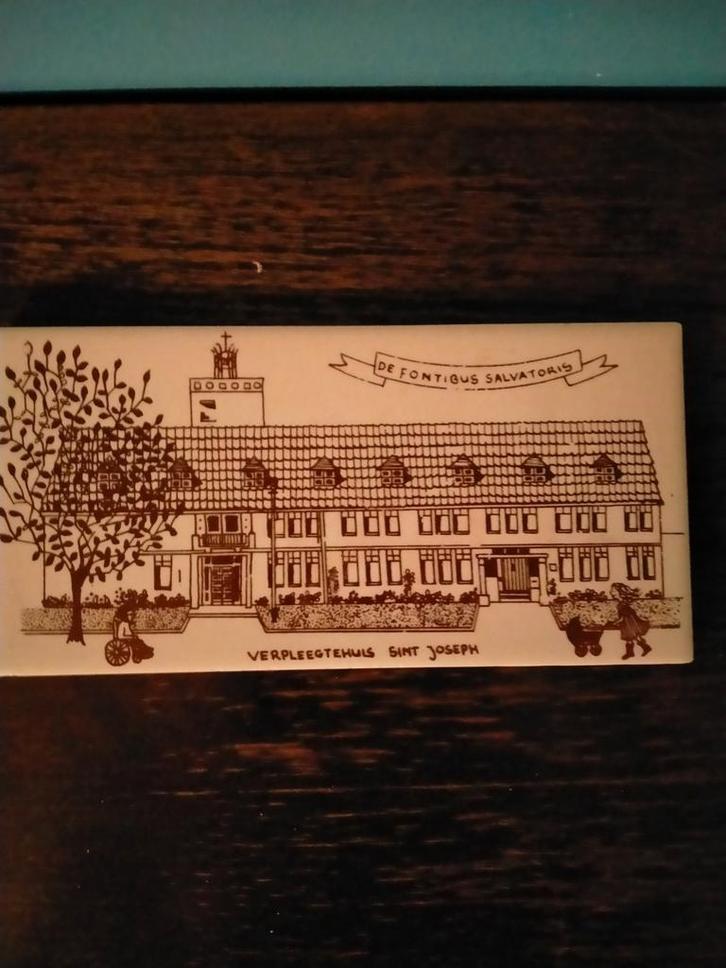 Wandtegel Verpleeghuis Sint Joseph Heemskerk, Antiek en Kunst, Antiek | Wandborden en Tegels, Ophalen