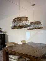 Twee grote rotan hanglampen, Huis en Inrichting, Lampen | Hanglampen, Ophalen of Verzenden, Zo goed als nieuw, Minder dan 50 cm