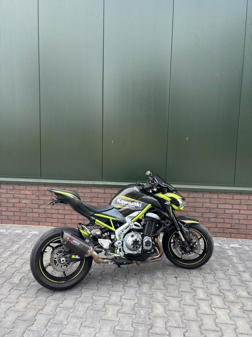 Kawasaki Z900 A2 | 2018 | Akrapovic | Quickshifter, Motoren, Motoren | Kawasaki, Bedrijf, Naked bike, Ophalen of Verzenden