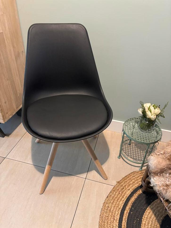 Zwarte Kuipstoelen - Set van 5 in Goede Staat, Huis en Inrichting, Stoelen, Gebruikt, Vijf, Zes of meer stoelen, Kunststof, Zwart