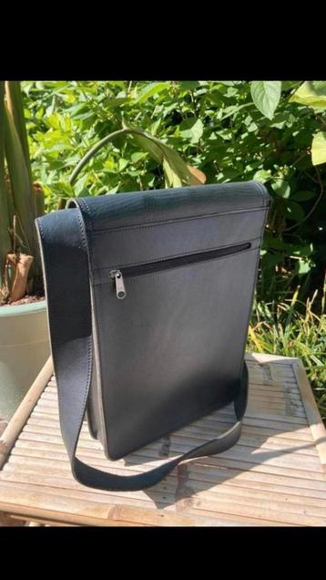 Nieuw Zwarte leren Nieuwe Kouros schouder laptop tas beschikbaar voor biedingen