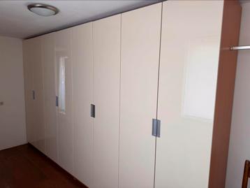IKEA PAX kledingkasten, hoogglans crème wit beschikbaar voor biedingen