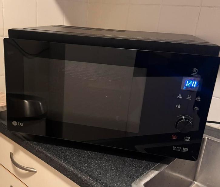 LG combinatie magnetron/oven, Witgoed en Apparatuur, Magnetrons, Gebruikt, Vrijstaand, Combimagnetron, Hete lucht, Draaiplateau