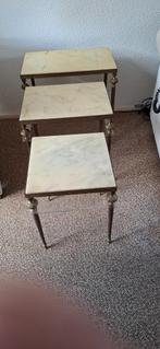 Marmeren bijzettafeltjes. Bijzettafel met koperen pootjes, Overige materialen, Minder dan 55 cm, Gebruikt, Ophalen