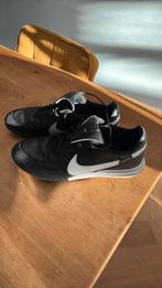 Kunstgras voetbalschoenen nike premier 44,5, Sport en Fitness, Voetbal, Maat XS of kleiner, Ophalen of Verzenden, Zo goed als nieuw