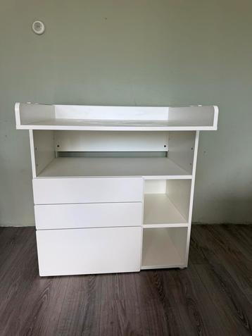 ‼️ zgan Commode van Smastad (IKEA) ‼️ beschikbaar voor biedingen