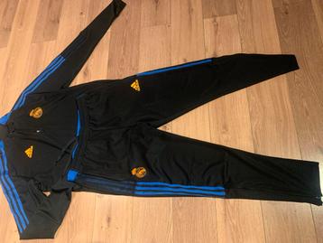 Real Madrid Trainingspak beschikbaar voor biedingen