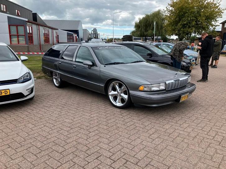 Chevrolet caprice 1992, Auto's, Chevrolet, Particulier, Caprice, Benzine, Stationwagon, Zilver of Grijs, Blauw, Stof, Achterwielaandrijving