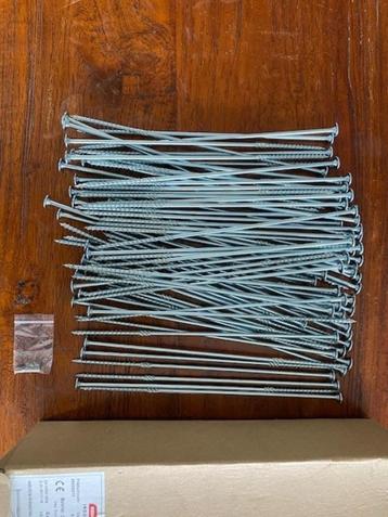 schroeven 6x280 en 8x260 mm voor dakmontage beschikbaar voor biedingen