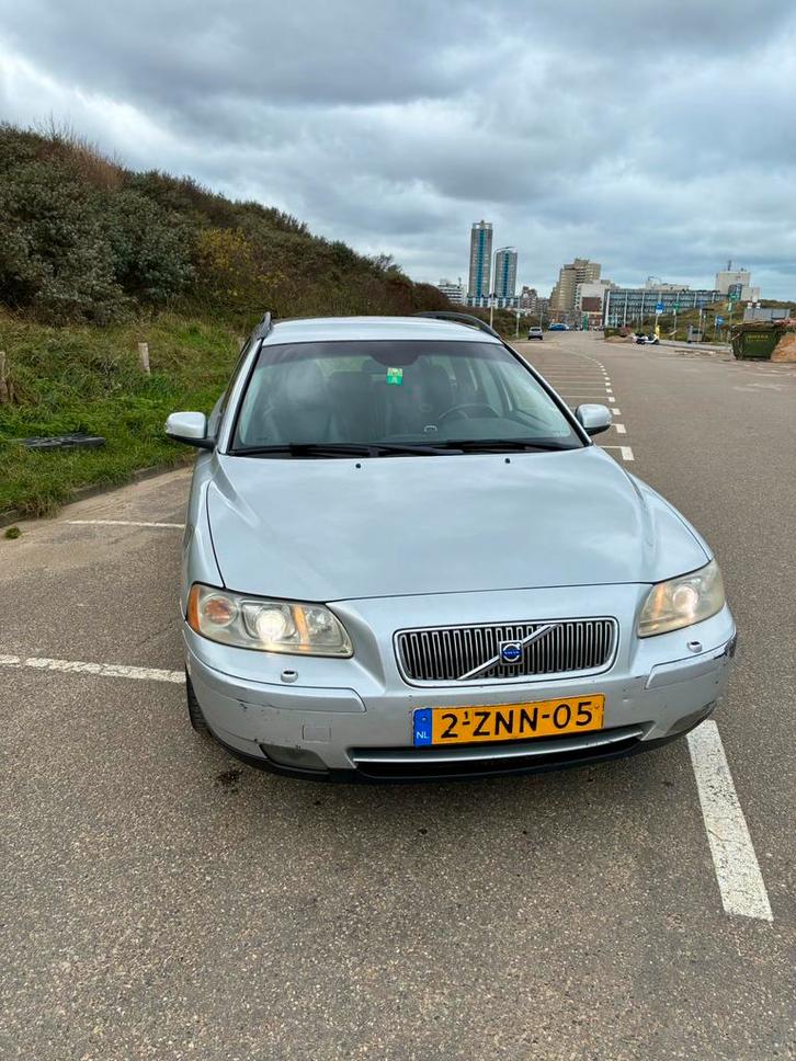 Volvo V70 2.4 D5 136KW Geartronic 2006 Grijs, Auto's, Volvo, Particulier, V70, ABS, Airbags, Airconditioning, Alarm, Bluetooth