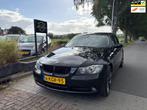 BMW 3-serie 325i High Executive AIRCO,PDC,CRUISE,REGENSENSOR, 745 kg, Achterwielaandrijving, 2497 cc, Zwart