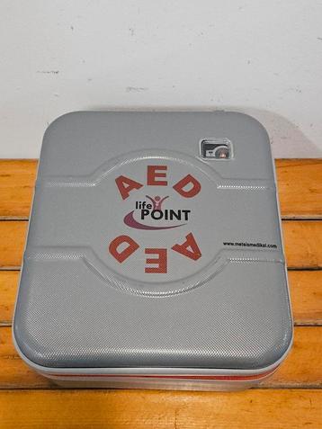Life-Point Pro AED - Halfautomatische Defibrillator. beschikbaar voor biedingen