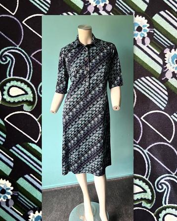 Vintage jaren 70 jurk donkerblauw met motief maat 40 beschikbaar voor biedingen