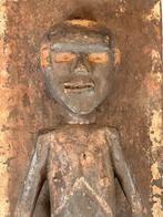 250889 Oud Afrikaans  Salampasu sculptuur uit Kongo., Antiek en Kunst, Ophalen of Verzenden