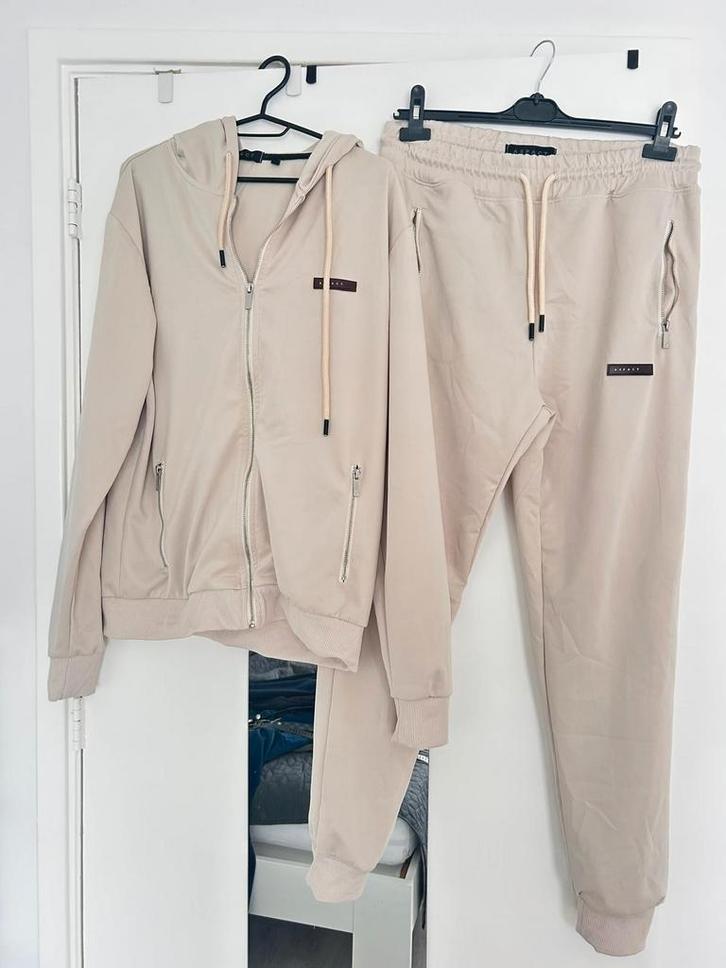 Aspact tracksuit beige maat L, Kleding | Dames, Broeken en Pantalons, Zo goed als nieuw, Beige, Ophalen of Verzenden