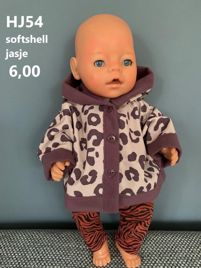 Poppenkleertjes baby born. Softshell jasje. Opbrengst KiKa., Ophalen, Nieuw, Babypop