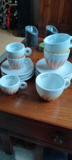 Illy espresso en cappuccino, Huis en Inrichting, Keuken | Servies, Ophalen of Verzenden, Overige stijlen, Kop(pen) en/of Schotel(s)