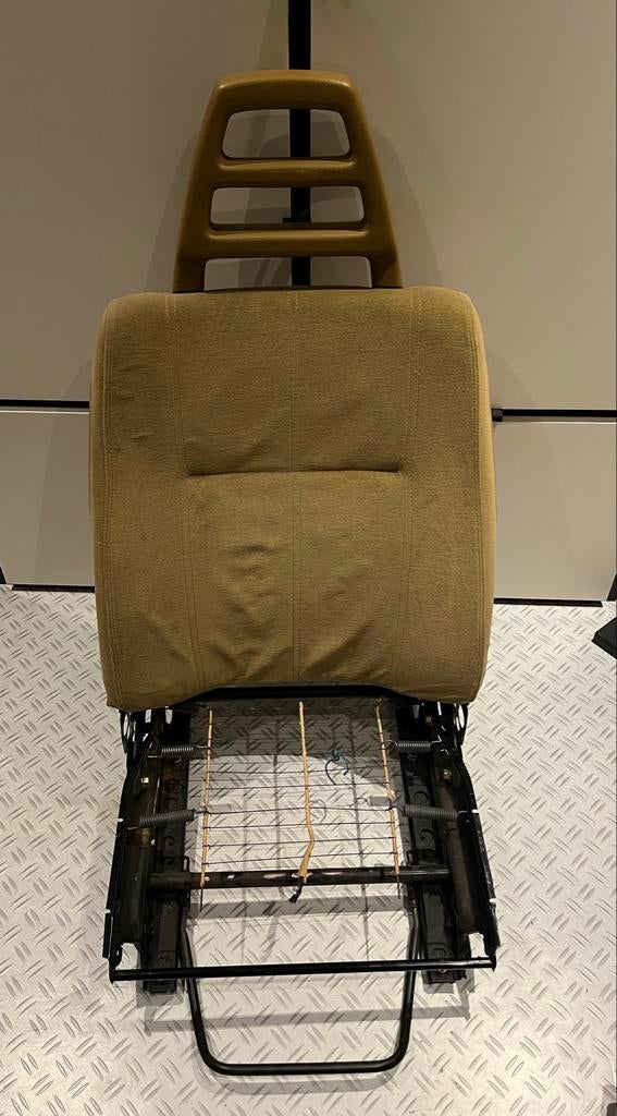Volvo 240 stoel beige+diverse kleine onderdelen, Auto-onderdelen, Interieur en Bekleding, Volvo, Ophalen