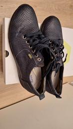 Durea go maat 43 wijdte k zgan, Ophalen of Verzenden, Zo goed als nieuw, Zwart, Sneakers of Gympen