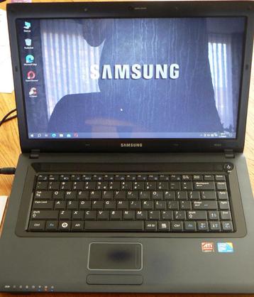 Samsung NP-R522 laptop met 4gb en  win 10 iot LTSC beschikbaar voor biedingen