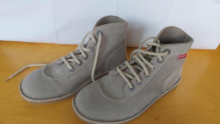 Kickers (r)-Legendary dames mt 39 camelkleur, Kleding | Dames, Schoenen, Nieuw, Lage of Enkellaarzen, Beige, Ophalen of Verzenden