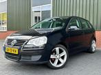 Volkswagen Polo 1.4 benzine 2007 5-deurs airco trekhaak, Voorwielaandrijving, Stof, Zwart, 4 cilinders