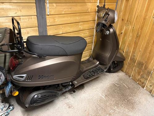 Agm VX50 i bouwjaar 2023, Fietsen en Brommers, Snorfietsen en Snorscooters, Zo goed als nieuw, Overige merken, Ophalen