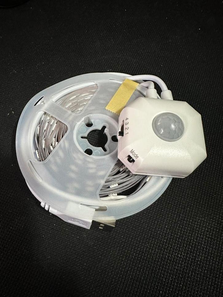 LED Strip 3m met Bewegingssensor & App, Huis en Inrichting, Lampen | Losse lampen, Nieuw, Led-lamp, Minder dan 30 watt, Overige fittingen