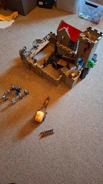 Playmobil kasteel 6000 leeuwenridders met veel extra's beschikbaar voor biedingen
