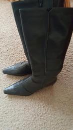 VAN HAREN ZWARTE HOGE LAARZEN MET KLEIN HAKJE MAAT 38, Hoge laarzen, Zwart, Nieuw, Ophalen of Verzenden