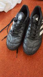 Adidas voetbalschoenen (maat 40), Sport en Fitness, Voetbal, Ophalen, Schoenen, Nieuw, Maat M