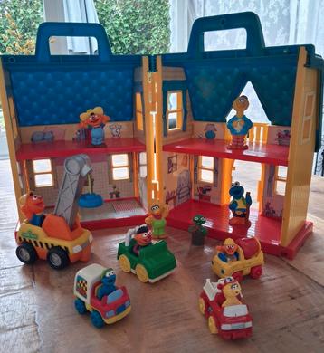 Vintage groot Sesamstraathuis Tyco Sesamstraat huis  beschikbaar voor biedingen