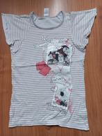 C&A HERE & THERE grijs / wit gestreept t-shirt + rode opdruk, Gebruikt, C&A, Meisje, Ophalen of Verzenden