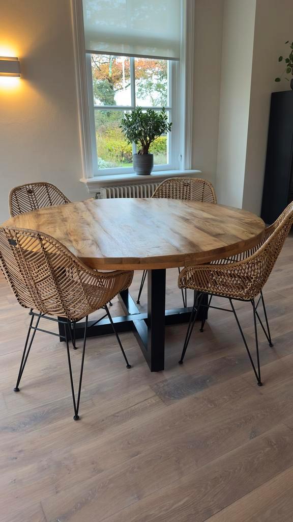 Mangohout ronde tafel, Huis en Inrichting, Tafels | Eettafels, Zo goed als nieuw, 100 tot 150 cm, Rond, Ophalen