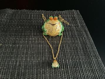 Kikker Sieradendoosje met Ketting beschikbaar voor biedingen