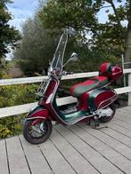 Vespa scooter zeer mooi Gucci design dealer onderhouden ZGAN, Fietsen en Brommers, Scooters | Vespa, Ophalen, Overige modellen