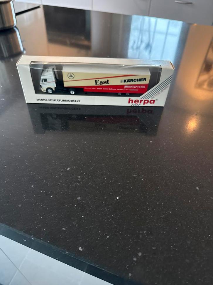 Herpa Miniatuurmodel Vrachtwagen - Nieuwstaat, Hobby en Vrije tijd, Modelauto's | 1:18, Zo goed als nieuw, Auto, Ophalen