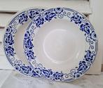Boch La louvière, 2 diepe borden, spuitdecor blauw, Antiek en Kunst, Antiek | Servies los, Ophalen of Verzenden