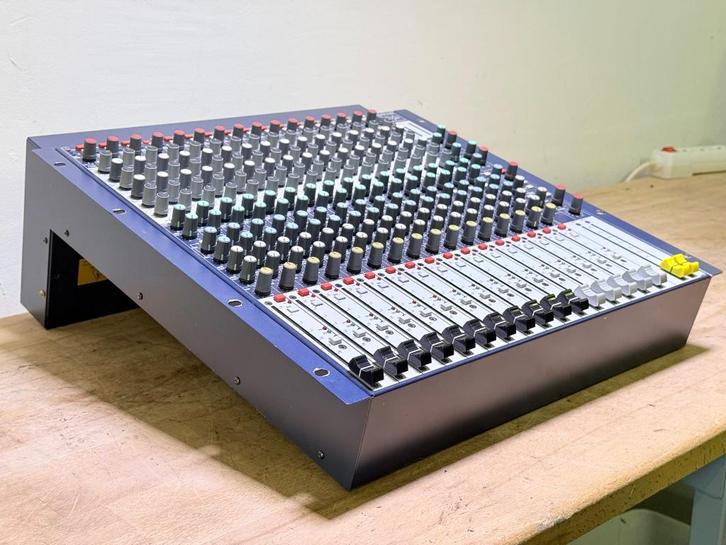 Soundcraft GB 2R 16 geluid Mixer mengtafel, Muziek en Instrumenten, Mengpanelen, Gebruikt, 10 tot 20 kanalen, Microfooningang