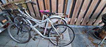 Diverse fietsen, dames/heren sports, 2 stuks in een kop beschikbaar voor biedingen